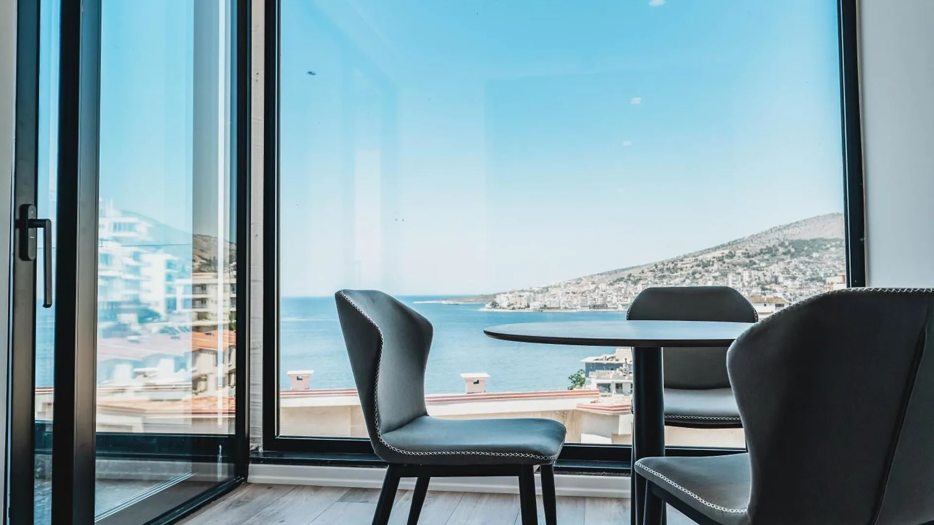 Boe Luxury Hotel Sarandë 4*,
